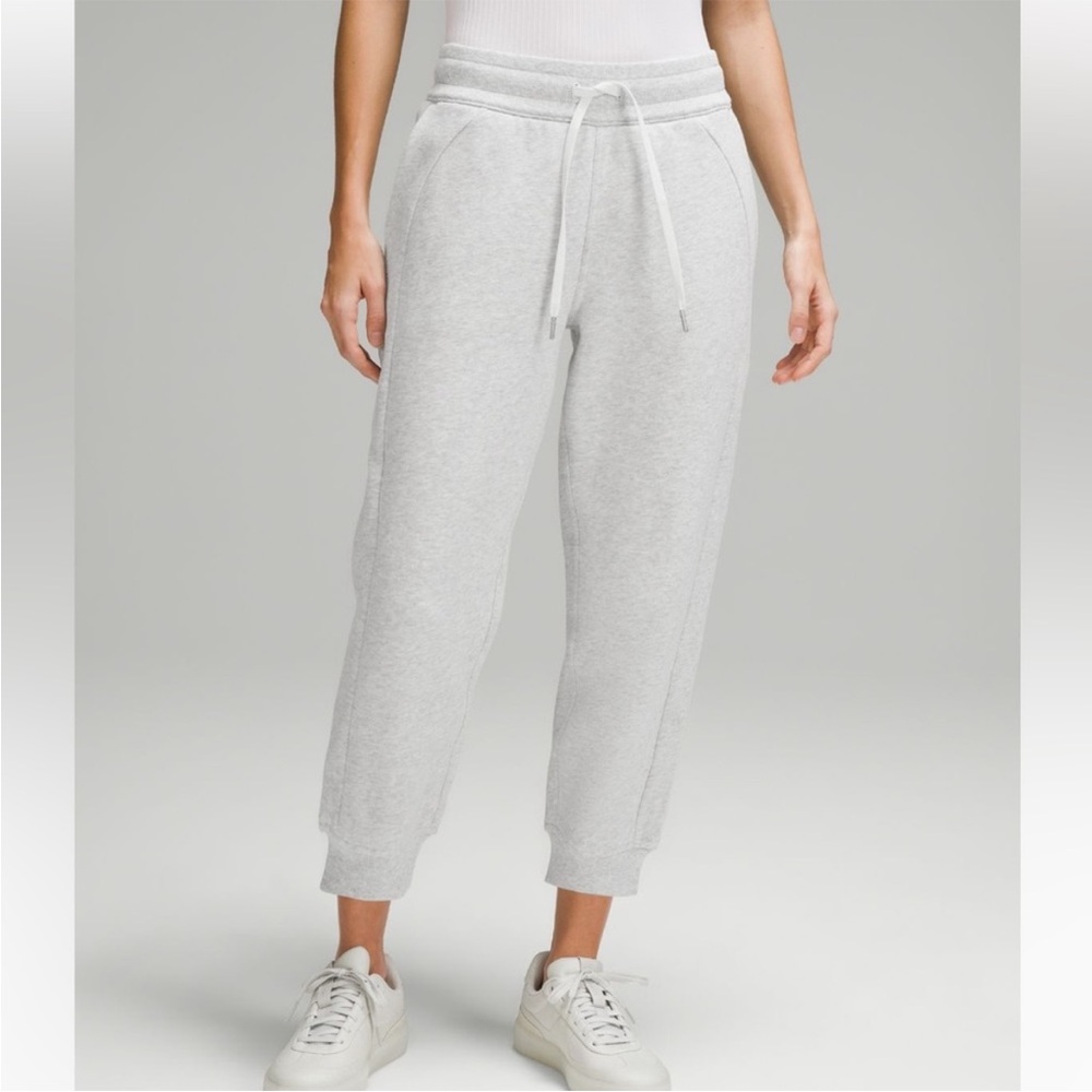 Gray Lululemon Scuba High Rise Cropped Joggers - Size 8